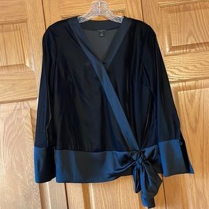 Ann Taylor Petite XSP black velvet long sleeve top